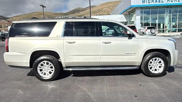 gmc yukon xl 2017 1GKS2FKC7HR390006 image gmc yukon xl 2017 1GKS2FKC7HR390006 image